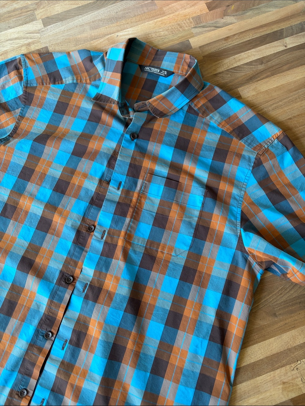 Arc'teryx Short-Sleeve Blue and Brown Plaid Button-Up Shirt